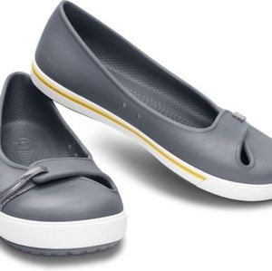 Crocs Crocband 2.5 Flats with RARE yellow stripe